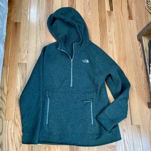 Women’s The North Face quarter zip